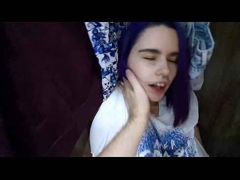❤️ Wedi dod o hyd i fy sis yn y closet a helpu ei cum Sluts wrthon ni ❌❤